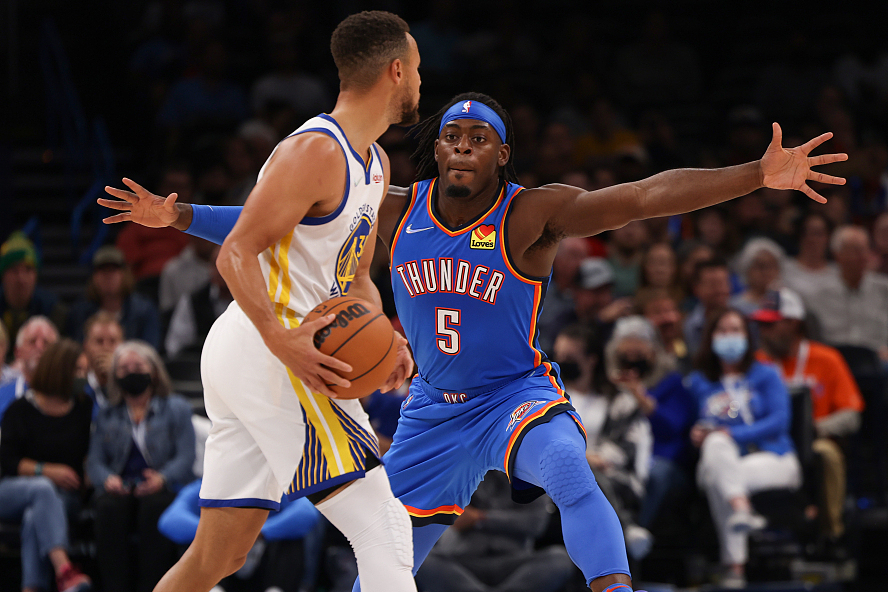 1JJ-欧超杯集结日走向成谜，金州勇士远射贴柱，更衣室稳定，轮换策略成焦点的简单介绍