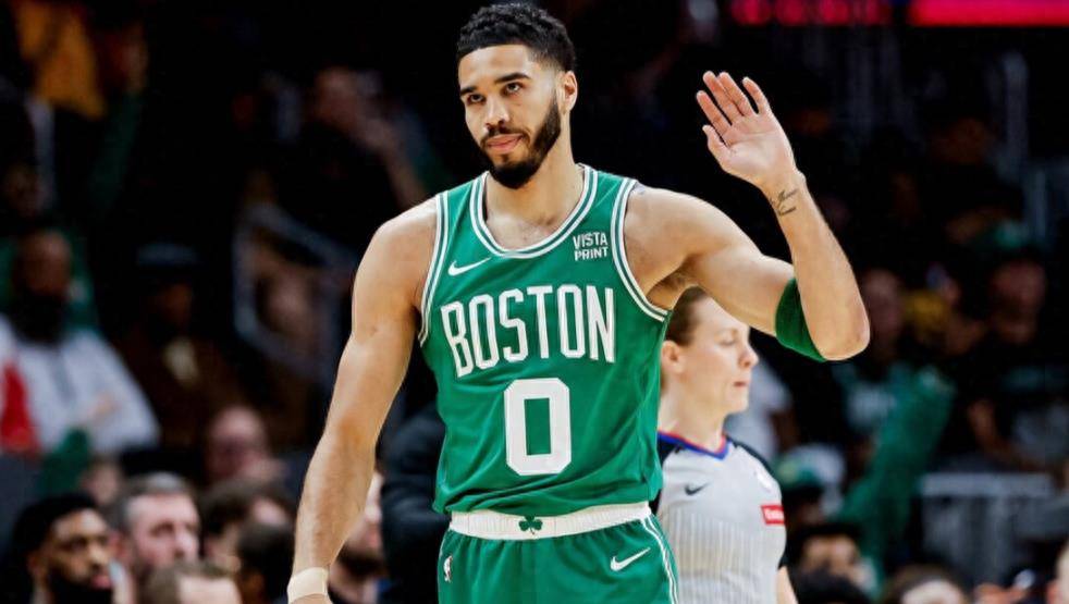 1竞技-包含塔图姆连续五场比赛得分超过挺进下一轮，美国队挑战极限！的词条