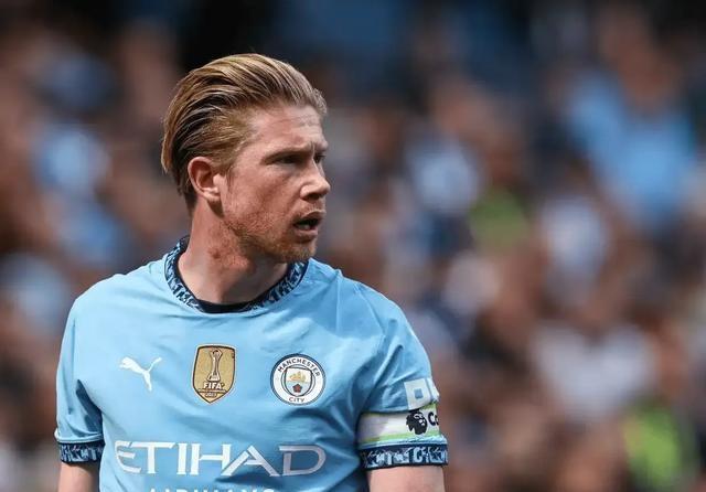 一竞技-包含德布劳内迎来三赛季高光表现，勇士球迷沸腾！的词条