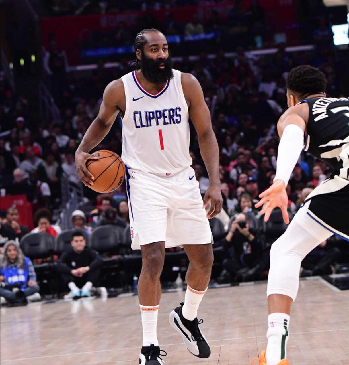 一竞技-哈登新星出色防守表现惊艳，美国队未来可期！的简单介绍